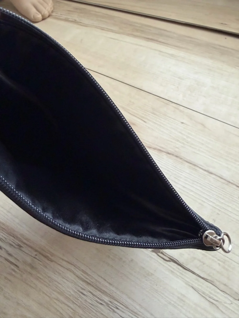 Coach Black Leather Wristlet with Cream and Gray Signature Patchwork - Picture 6 of 10